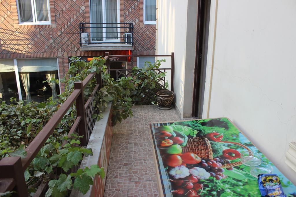 Hotel Lions Tbilisi Bagian luar foto