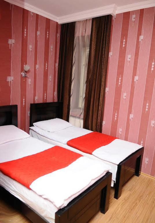 Hotel Lions Tbilisi Bagian luar foto