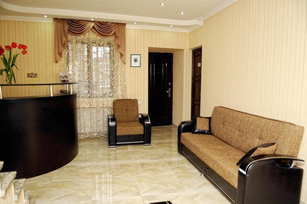 Hotel Lions Tbilisi Bagian luar foto