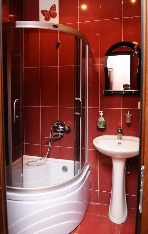 Hotel Lions Tbilisi Bagian luar foto
