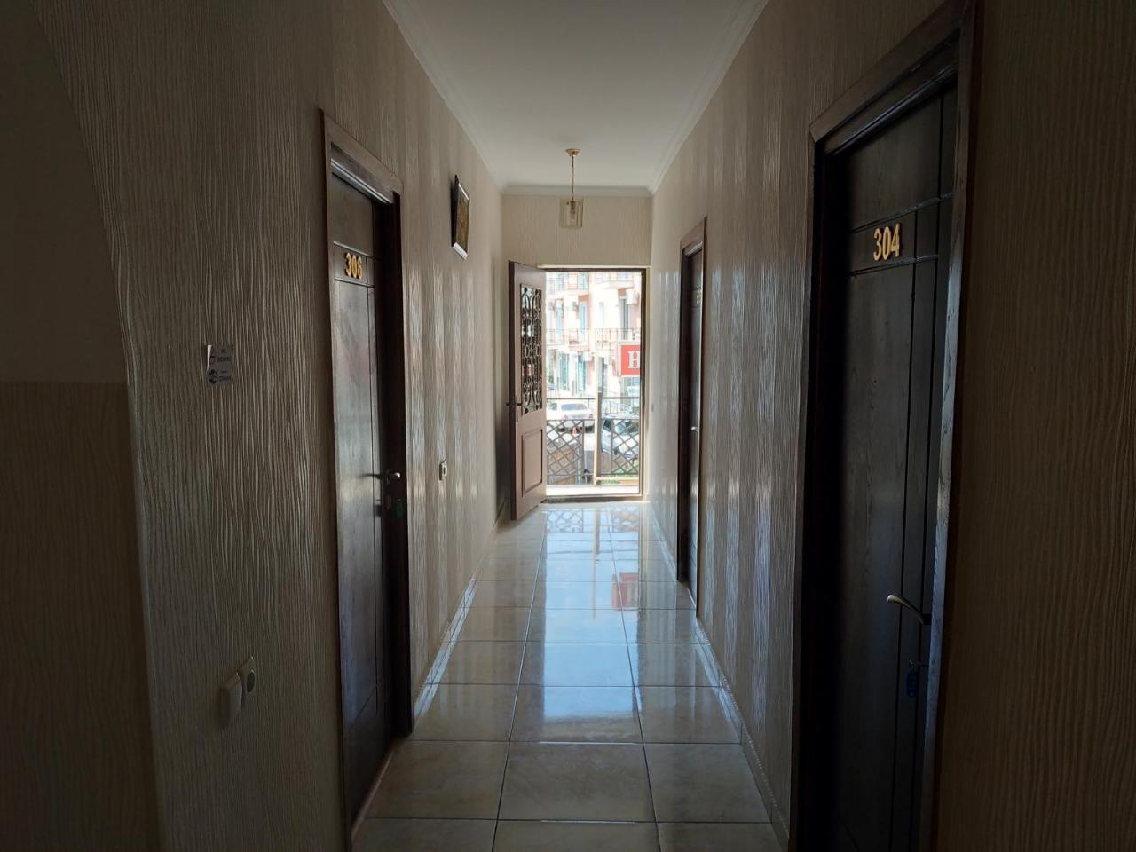 Hotel Lions Tbilisi Bagian luar foto