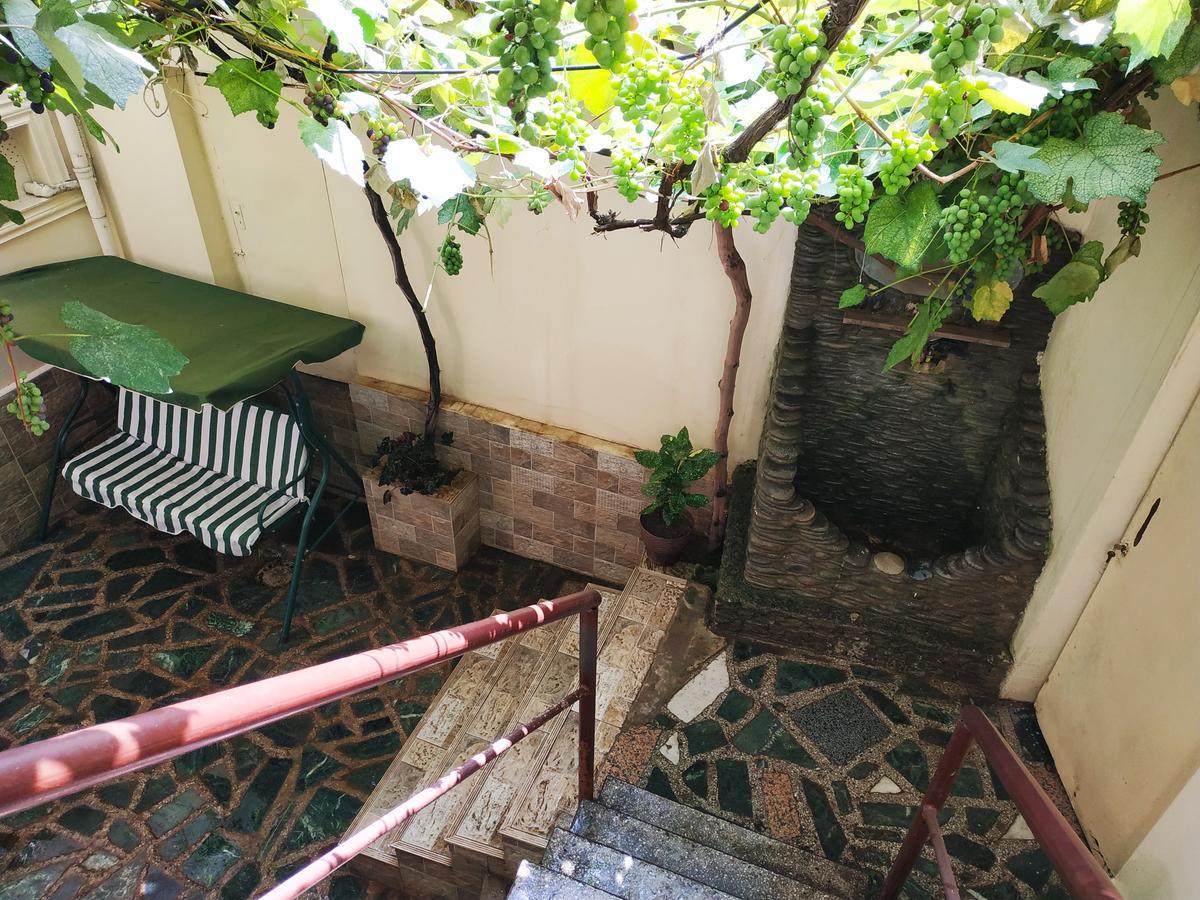 Hotel Lions Tbilisi Bagian luar foto