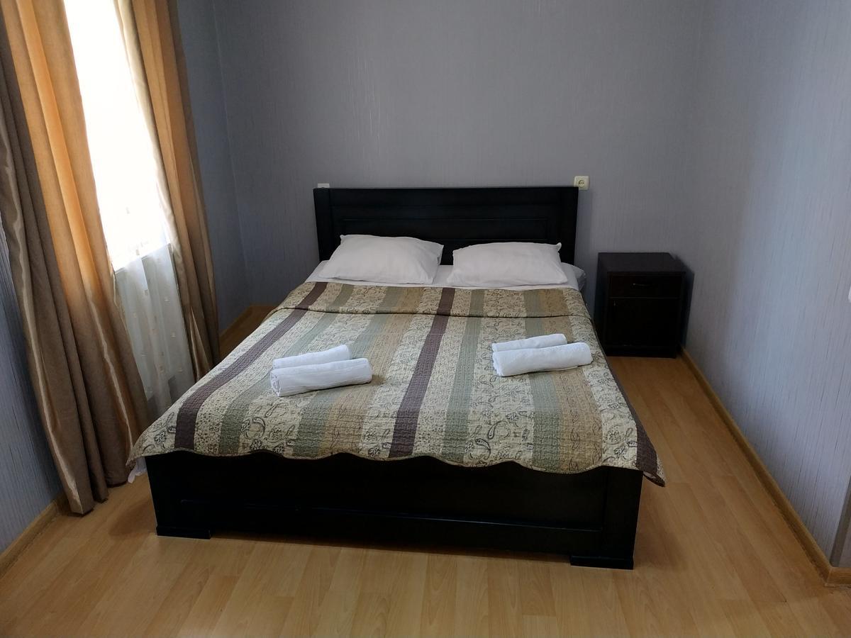 Hotel Lions Tbilisi Bagian luar foto