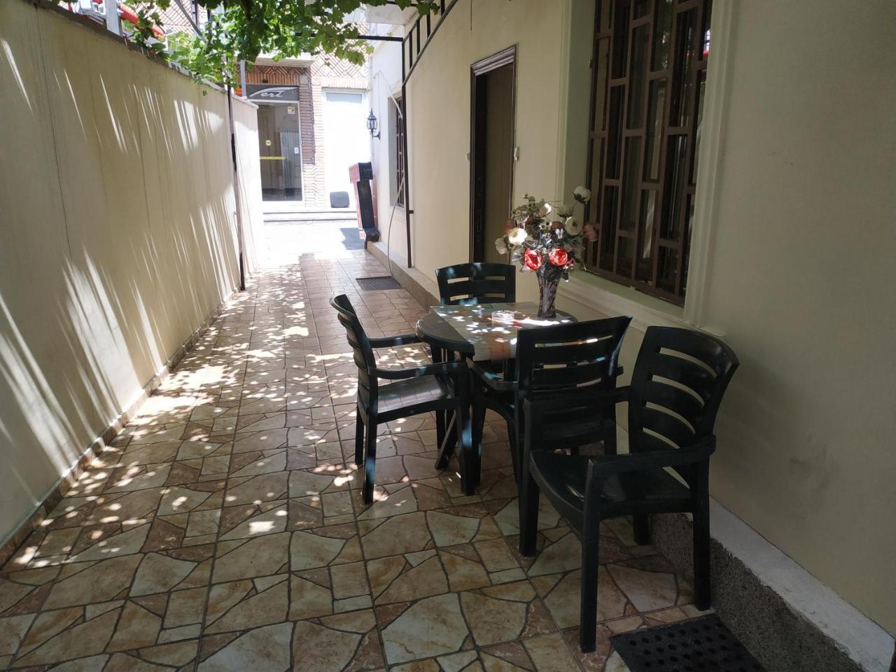 Hotel Lions Tbilisi Bagian luar foto