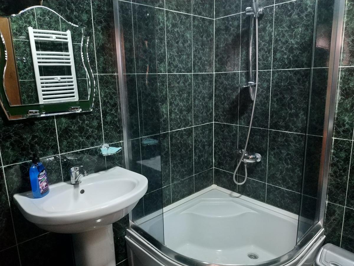 Hotel Lions Tbilisi Bagian luar foto