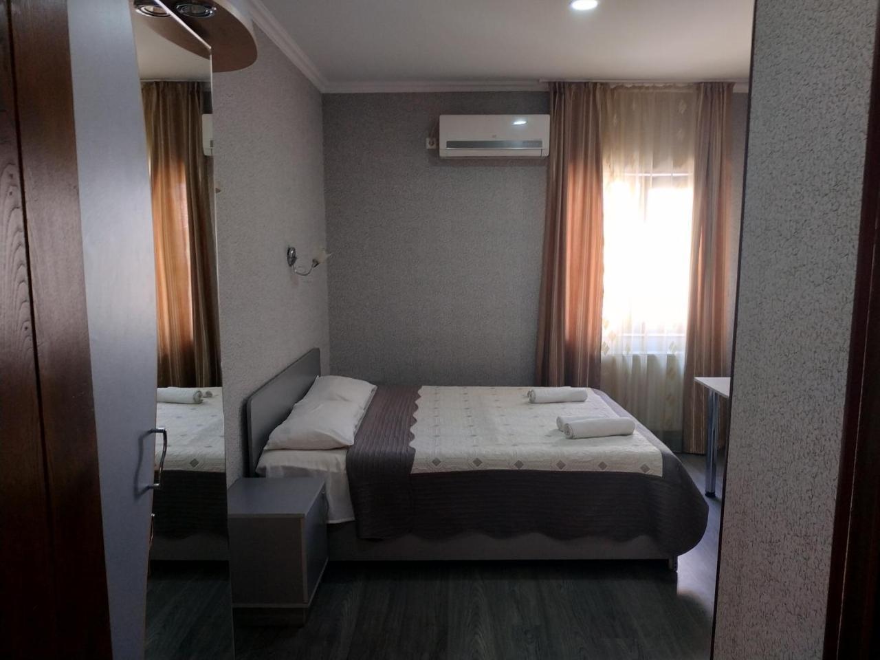 Hotel Lions Tbilisi Bagian luar foto